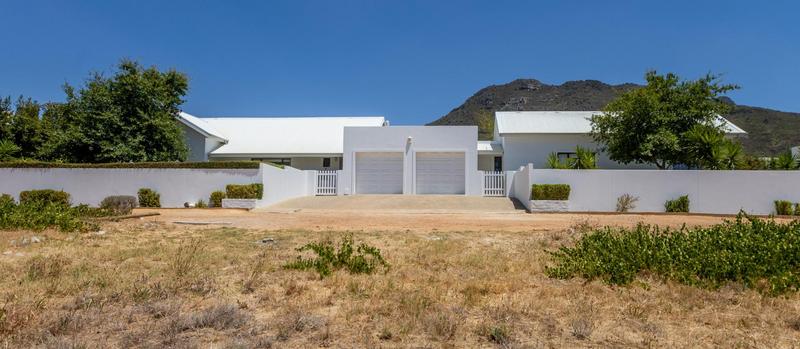 4 Bedroom Property for Sale in Riebeek Kasteel Western Cape